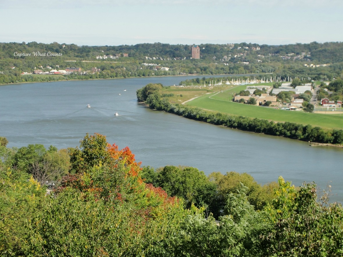 Ohio река. Река Огайо. Река Огайо фото. Ohio River basin. Приток огайо